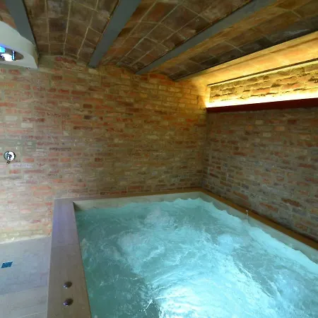 Belvilla By Oyo Nice Farmhouse With Sauna Jacuzzi 피에베아니에볼레